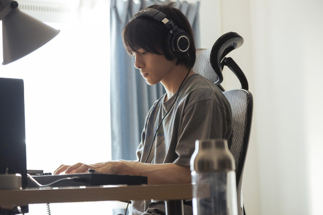 『バジーノイズ』©むつき潤・小学館／「バジーノイズ」製作委員会