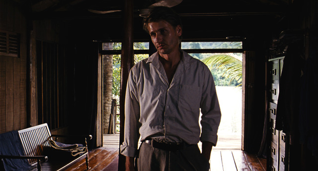 『オルメイヤーの阿房宮』Collections CINEMATEK - ©Fondation Chantal Akerman