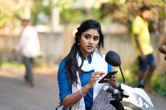 『チャーリー』© 2022 Paramvah Studios All Rights Reserved.