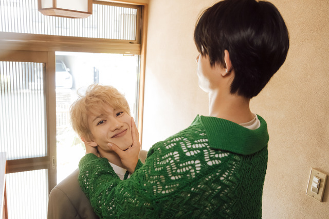 『アキはハルとごはんを食べたい ２杯目！』オフショット　©たじまこと／竹書房・「アキハル２杯目！」製作委員会