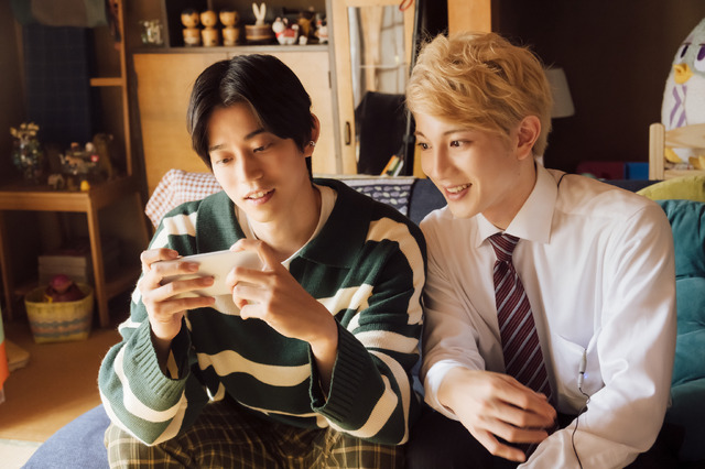 『アキはハルとごはんを食べたい ２杯目！』オフショット　©たじまこと／竹書房・「アキハル２杯目！」製作委員会