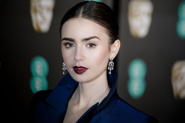 リリー・コリンズ Photo by Gareth Cattermole/Getty Images