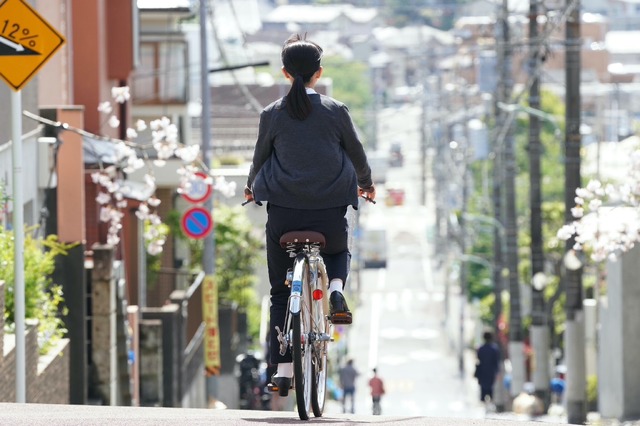 『先生の白い噓』©2024「先生の白い嘘」製作委員会　©鳥飼茜／講談社