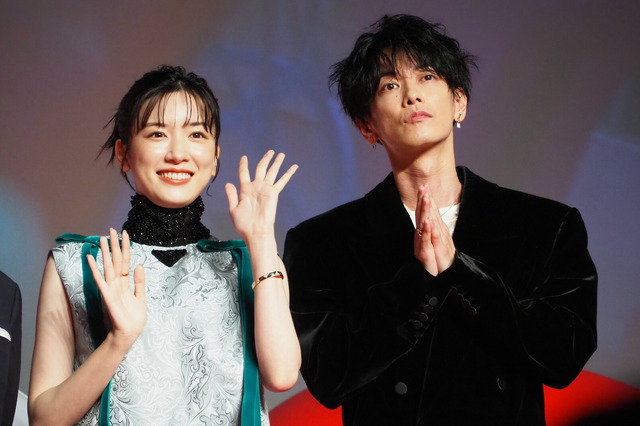 永野芽郁＆佐藤健『はたらく細胞』製作発表会