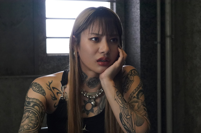 「降り積もれ孤独な死よ」©井龍一・伊藤翔太／講談社　©ytv