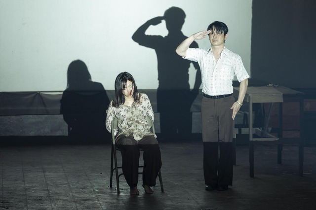 「シンパサイザー」1話　