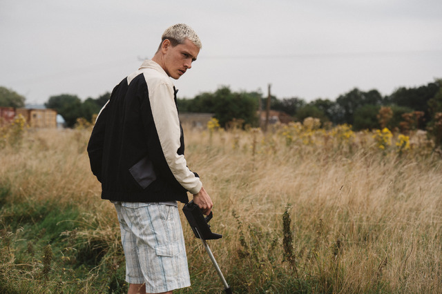 『SCRAPPER/スクラッパー』© Scrapper Films Limited, British Broadcasting Corporation and the The British Film Institute 2022