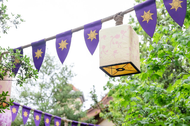 世界初のアトラクションに絶品バーガー＆デザートも！ファンタジースプリングス「ラプンツェルの森」