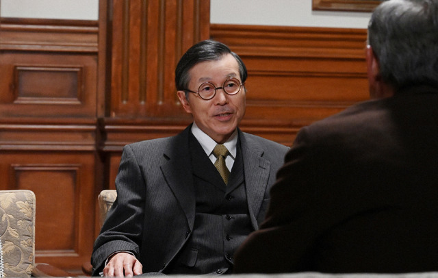 星朋彦（平田満）「虎に翼」