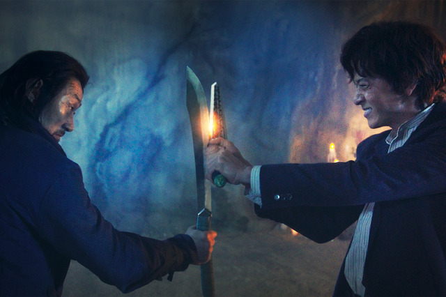 『憑依』© 2023 CJ ENM Co., Ltd., FILMMAKERS R&K ALL RIGHTS RESERVED