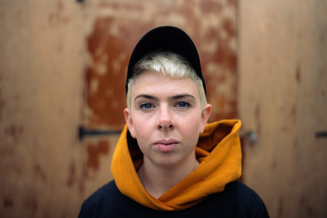 モリー・マニング・ウォーカー監督