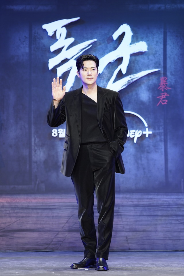 「暴君」記者会見　© 2024 Disney and its related entities