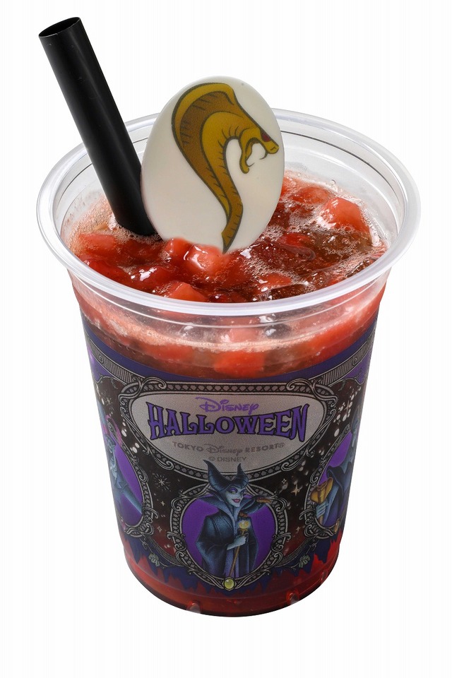 スパークリングゼリードリンク（コカ・コーラ＆ストロベリー）700円