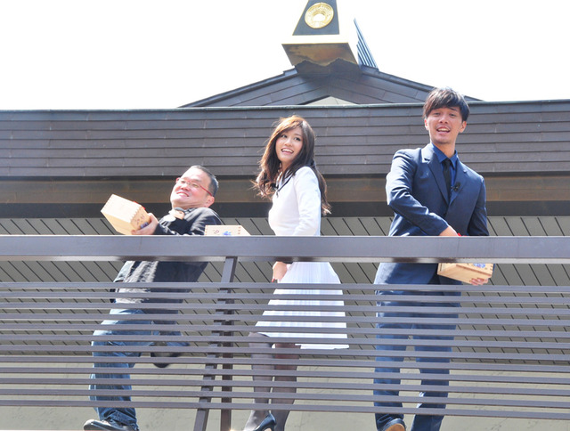 前田敦子＆成宮寛貴＆中田秀夫監督／『クロユリ団地』ヒット祈願イベント＠豊川稲荷