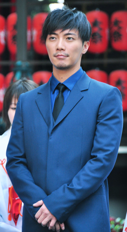 成宮寛貴／『クロユリ団地』ヒット祈願イベント＠豊川稲荷