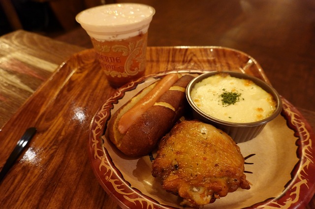 ガストンのレストランにDハロメニュー新登場！スペシャルベリーチアーズ（グレープ＆ラズベリー）