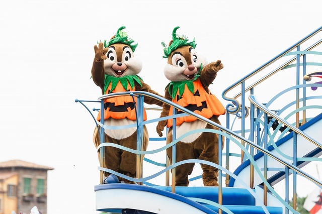 トリック・オア・トリートがテーマのダンスを一緒に踊ろう！TDS「ディズニー・ハロウィーン・グリーティング」今年も公演