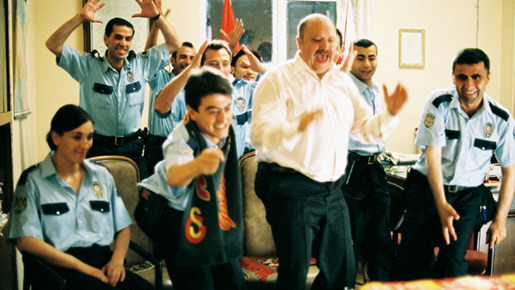 『ワン・デイ・イン・ヨーロッパ』 -(C) moneypenny filmproduktion　GmbH,Filmanova S.L