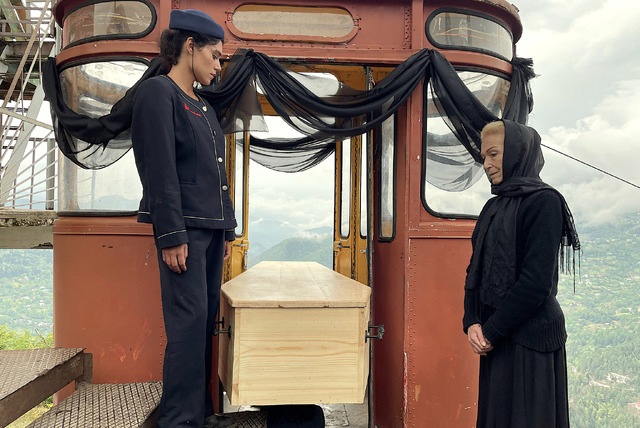 『ゴンドラ』©VEIT HELMER-FILMPRODUKTION,BERLIN AND NATURA FILM,TBILISI