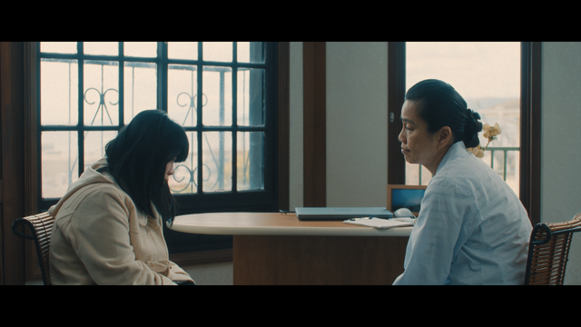 『港に灯がともる』©Minato Studio 2025　