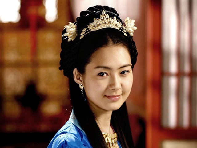 【韓国ドラマのハングル活用術】『善徳女王』で女王はなぜ폐하 (ペハ)と呼ばれるのか