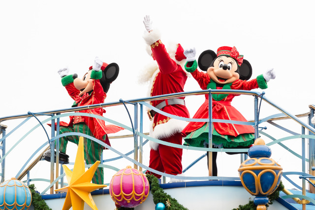 サンタクロースとホリデーをお祝い！TDS「ディズニー・クリスマス・グリーティング」