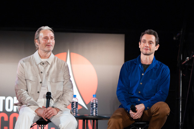 マッツ・ミケルセン＆ヒュー・ダンシー／東京コミコン2024【写真：タンスタ未央】