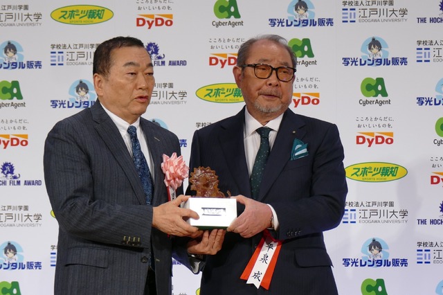 平泉成（『明日を綴る写真館』）「第49回報知映画賞」