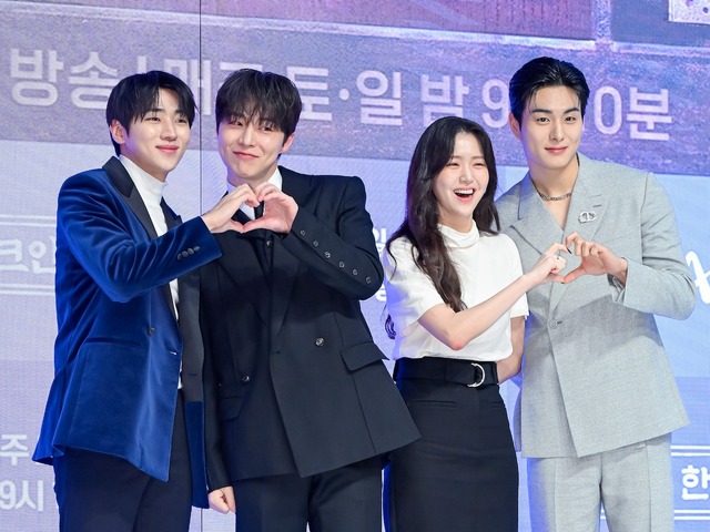 新時代劇『チェックイン漢陽』監督が『成均館スキャンダル』との違いをアピール「架空の空間が…」