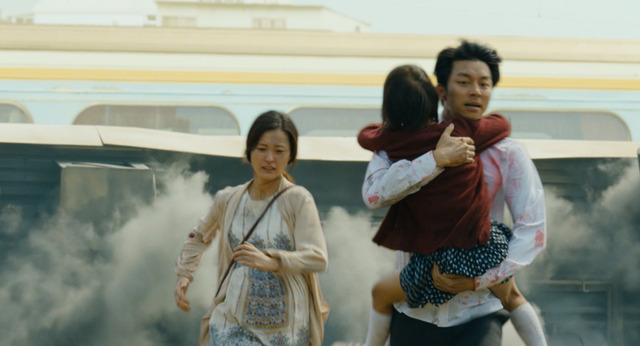 『新感染　ファイナル・エクスプレス』(c) 2016 NEXT ENTERTAINMENT WORLD & REDPETER FILM. All Rights Reserved.