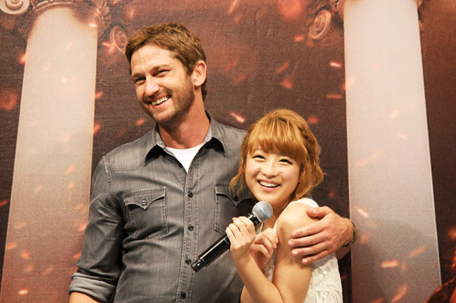 ジェラルド・バトラー＆鈴木奈々／『エンド・オブ・ホワイトハウス』来日会見