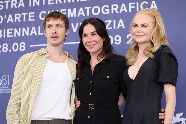 ハリス・ディキンソン＆ハリナ・ライン＆ニコール・キッドマン Photo by Andreas Rentz/Getty Images