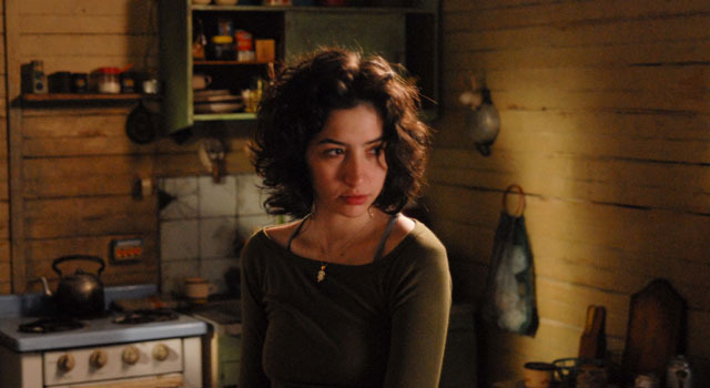 『偽りの人生』 -(C) 2012 Tornasol Films SA/Haddock Films SRL/Castafiore Films SL/Terz Filmproduktion