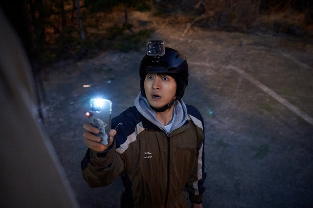 「トリガー ニュースの裏側」1話　© 2025 Disney and its related entities