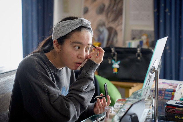 『女神降臨 Before 高校デビュー編／After プロポーズ編』©映画「女神降臨」製作委員会