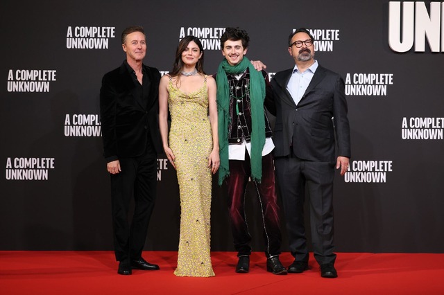 『名もなき者』©2024 Searchlight Pictures. All Rights Reserved.