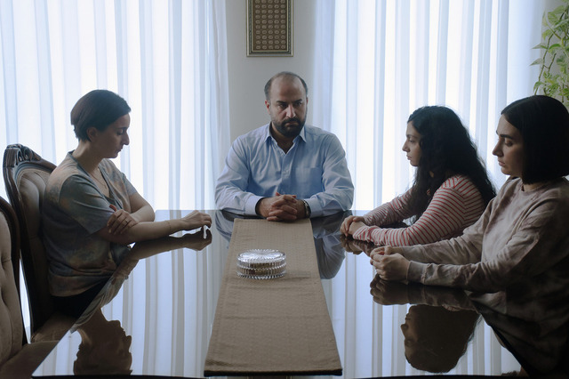 『聖なるイチジクの種』©Films Boutique