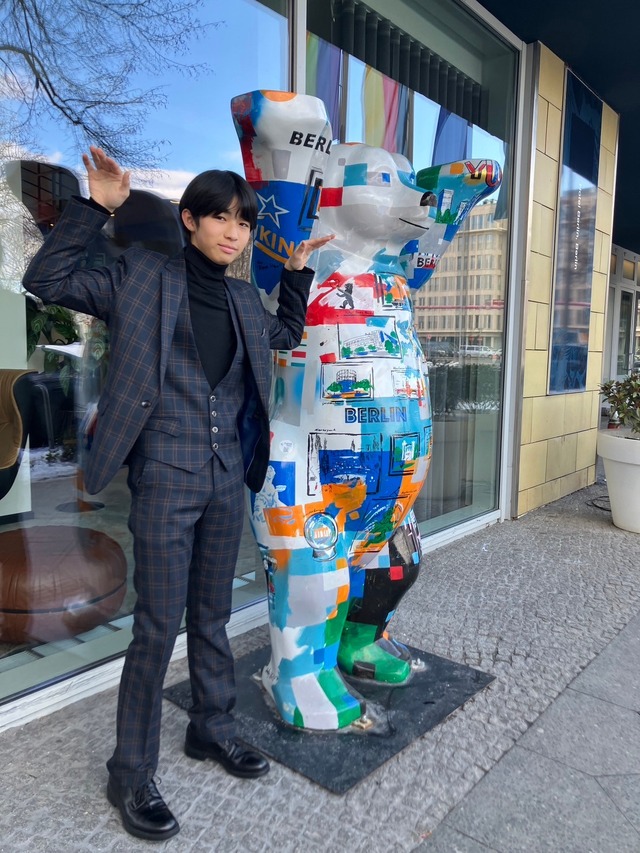 ワールドプレミア上映（原田琥之佑）©2025映画「海辺へ行く道」製作委員会