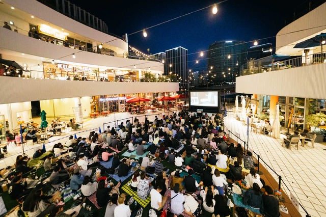 『SEASIDE CINEMA』 過去開催の様子　横浜ベイクォーター