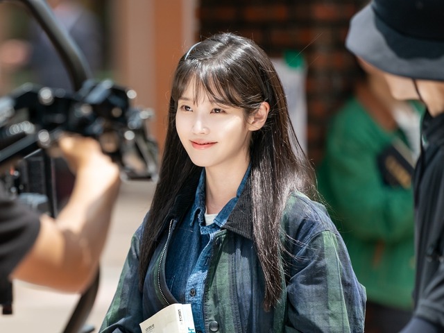 IUが演じた母と娘のリアルが胸に刺さる…Netflix『おつかれさま』が私たちを癒すワケ