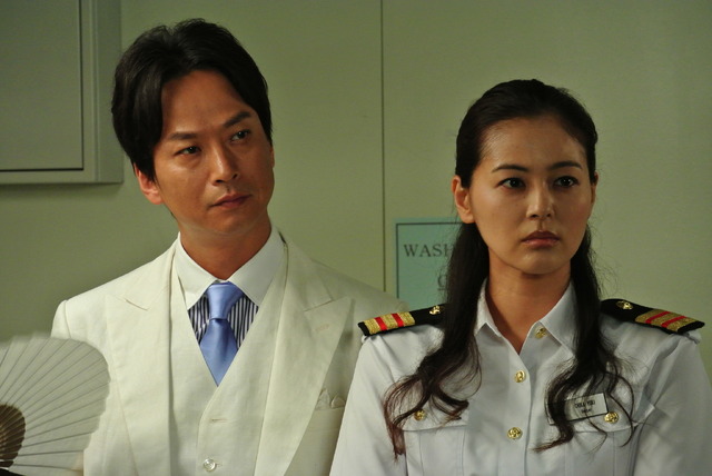 『映画 謎解きはディナーのあとで』(C)2013　東川篤哉・小学館／『謎解きはディナーのあとで』製作委員会