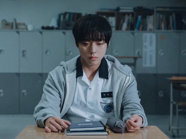 Netflixで世界を席巻する『弱いヒーロー』で見せたパク・ジフンの“人生キャラ”とは？