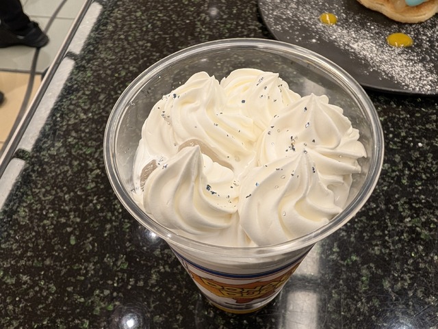 アンバサダーホテルにドナルドのスペシャルメニューが登場！マンゴーとタピオカのサンドウィッチを食べてみた