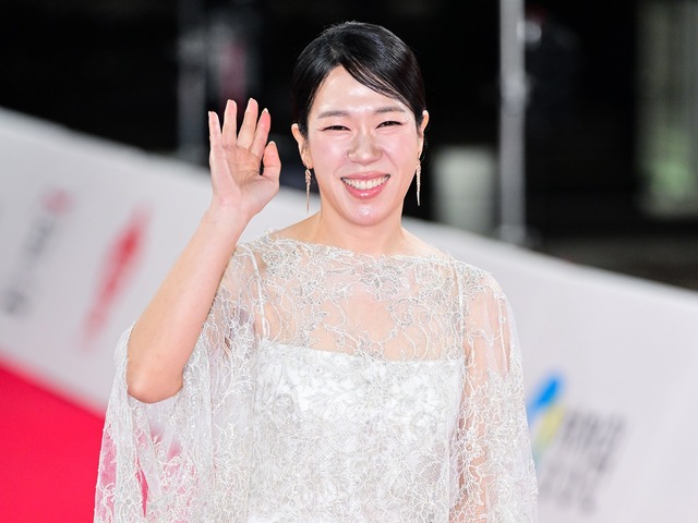 『おつかれさま』エスン母役ヨム・ヘラン、その異例キャリアと3つの代表作