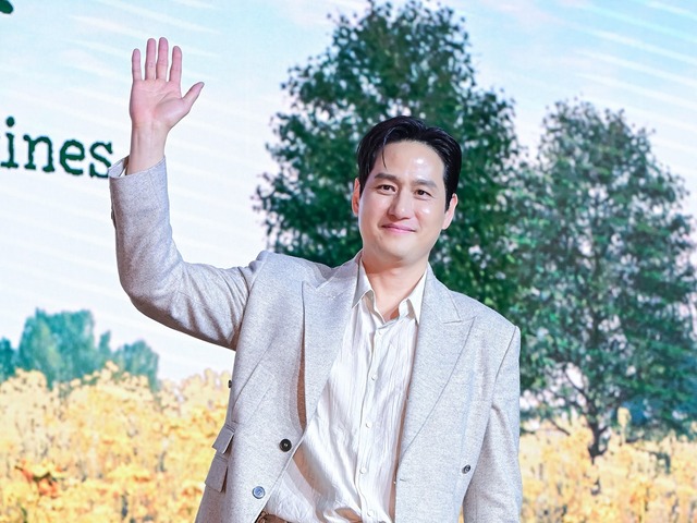 これがパク・ヘジュン⁉『おつかれさま』で朴訥な男を演じた彼の対極的な役に身震いする