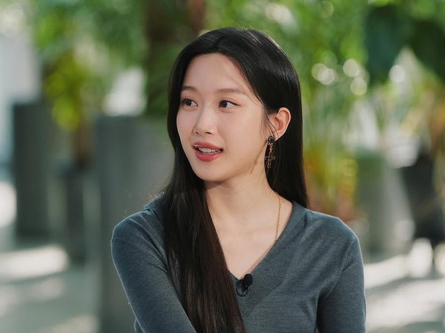 まさに“知的美女”…。子役出身女優ムン・ガヨンの魅力が全開「得意なのは待つことです」