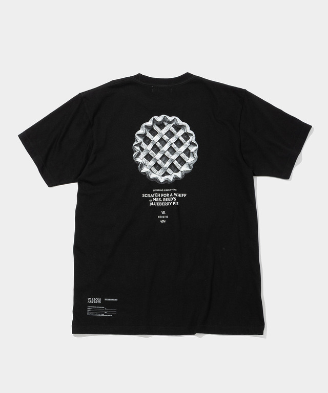 『異端者の家』© 2024 BLUEBERRY PIE LLC. All Rights Reserved.