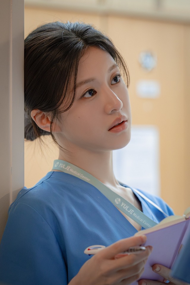 Netflixシリーズ「いつかは賢いレジデント生活」配信中