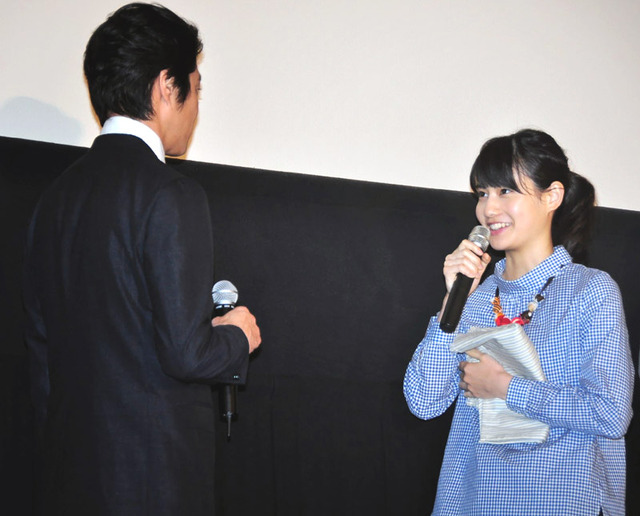 堤真一（父）＆橋本愛（娘）／『俺はまだ本気出してないだけ』初日