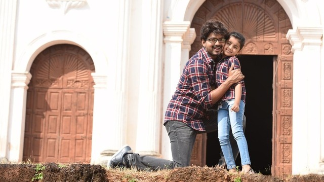 『火花ーTheri』© V Creations